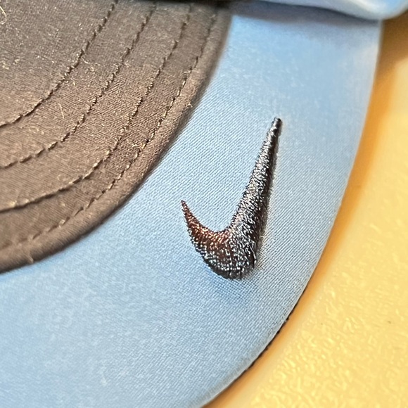 Hat - Picture 3 of 6